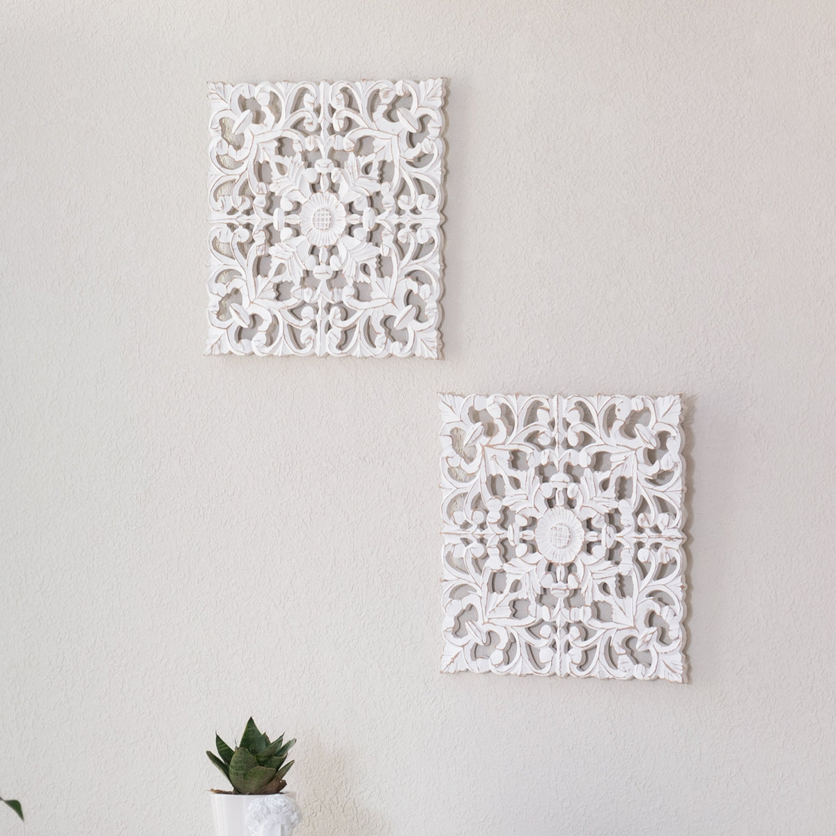 Bianci White Wall Medallion - Set of 2