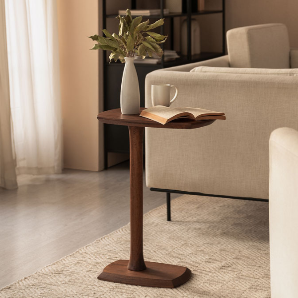 How to Choose the Perfect End Table for Your Home