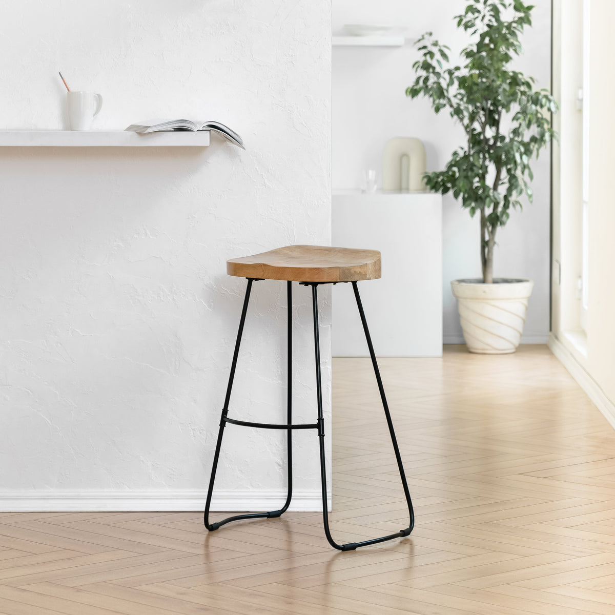Rombass Bar Stool - Natural Top