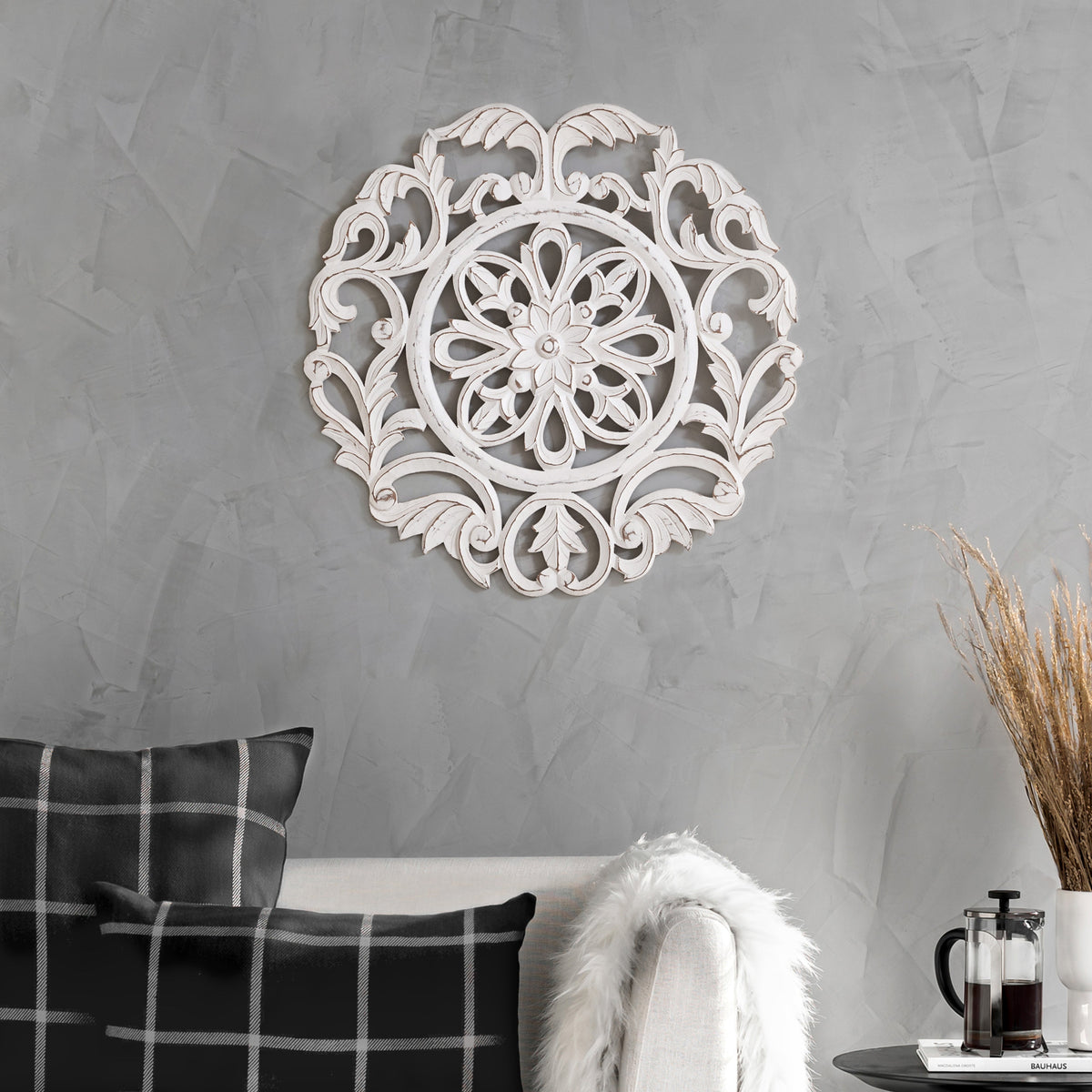 Lassi Medallion Hand Carved - White